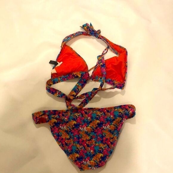KENNETH Cole Reaction multi colored bikini - Picture 2 of 11